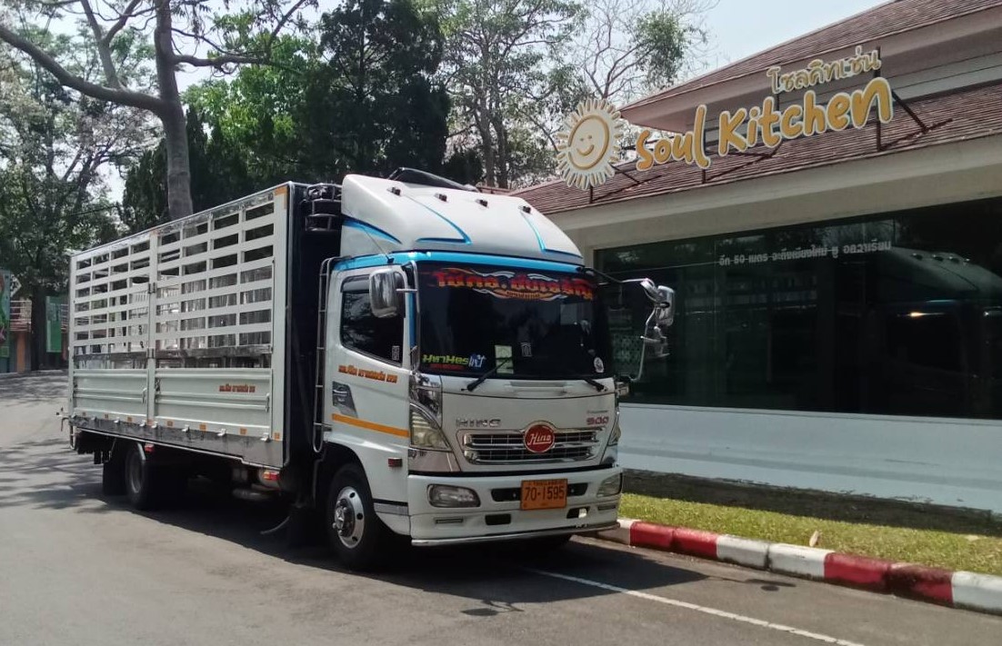 รถรับจ้างขนของ ส่งของไปต่างจังหวัด
ราคาถูก / เหมาคัน ขนส่งทุกที่ทั่วไทย